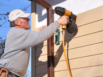 Why You Should Hire a Local Company to Replace Your Siding